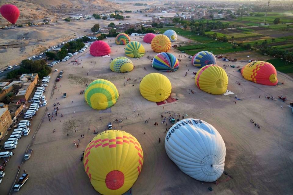  breathtaking hot Air Balloon Ride Over Luxor