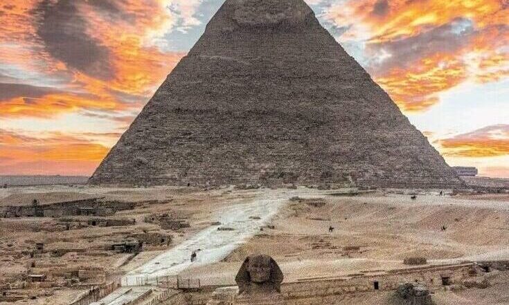 Day Tour in Cairo and the Pyramids